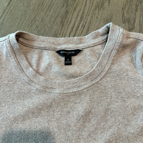 Banana Republic Beige Short Sleeve Sweater Size Small - Picture 3 of 8